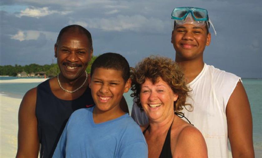 Wendy and Roy Hazelwood and Family Beach photo
